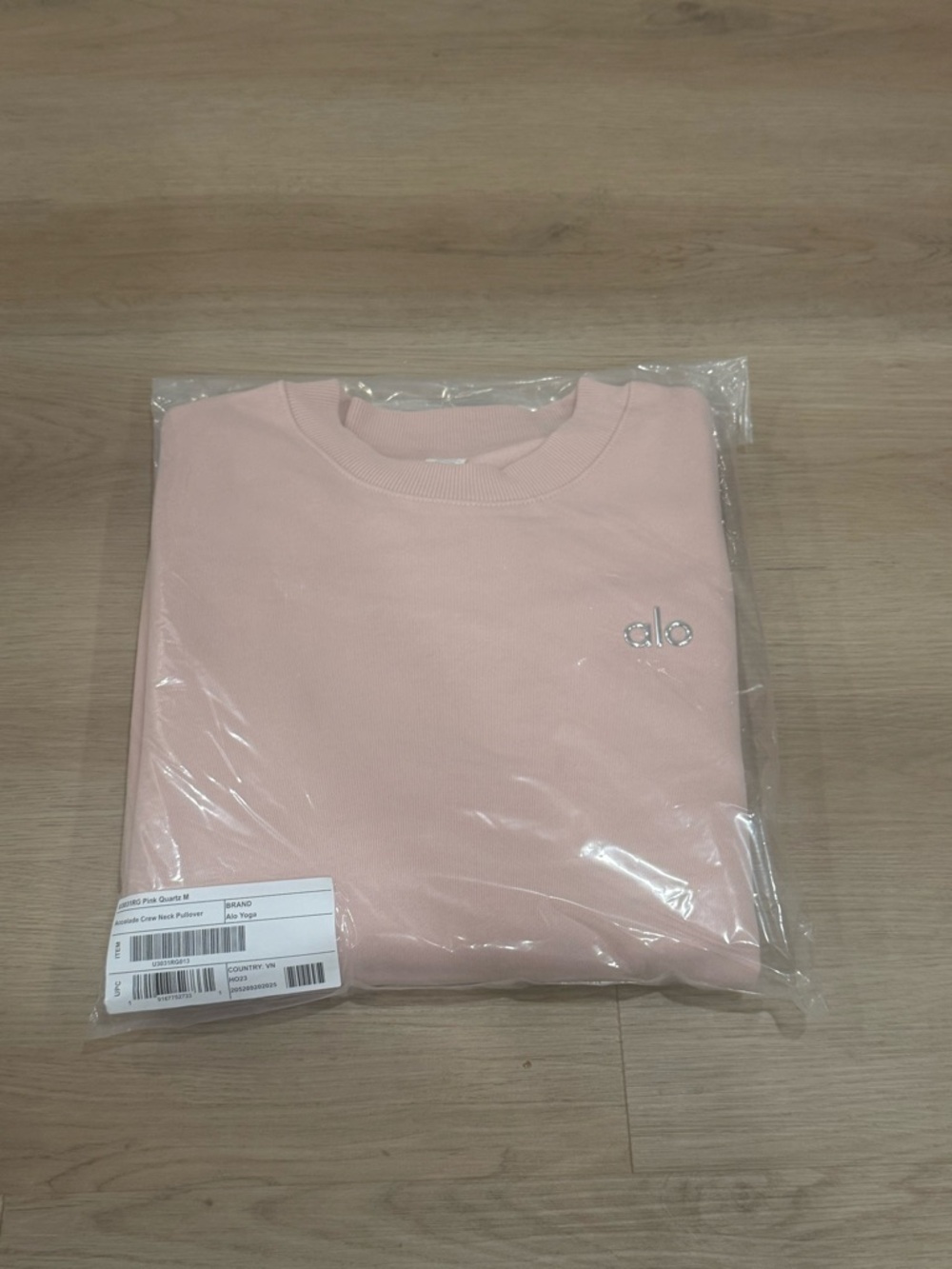 ALO Yoga Women Pink Quartz Crewneck Sweatshirt - Picture 6 of 9